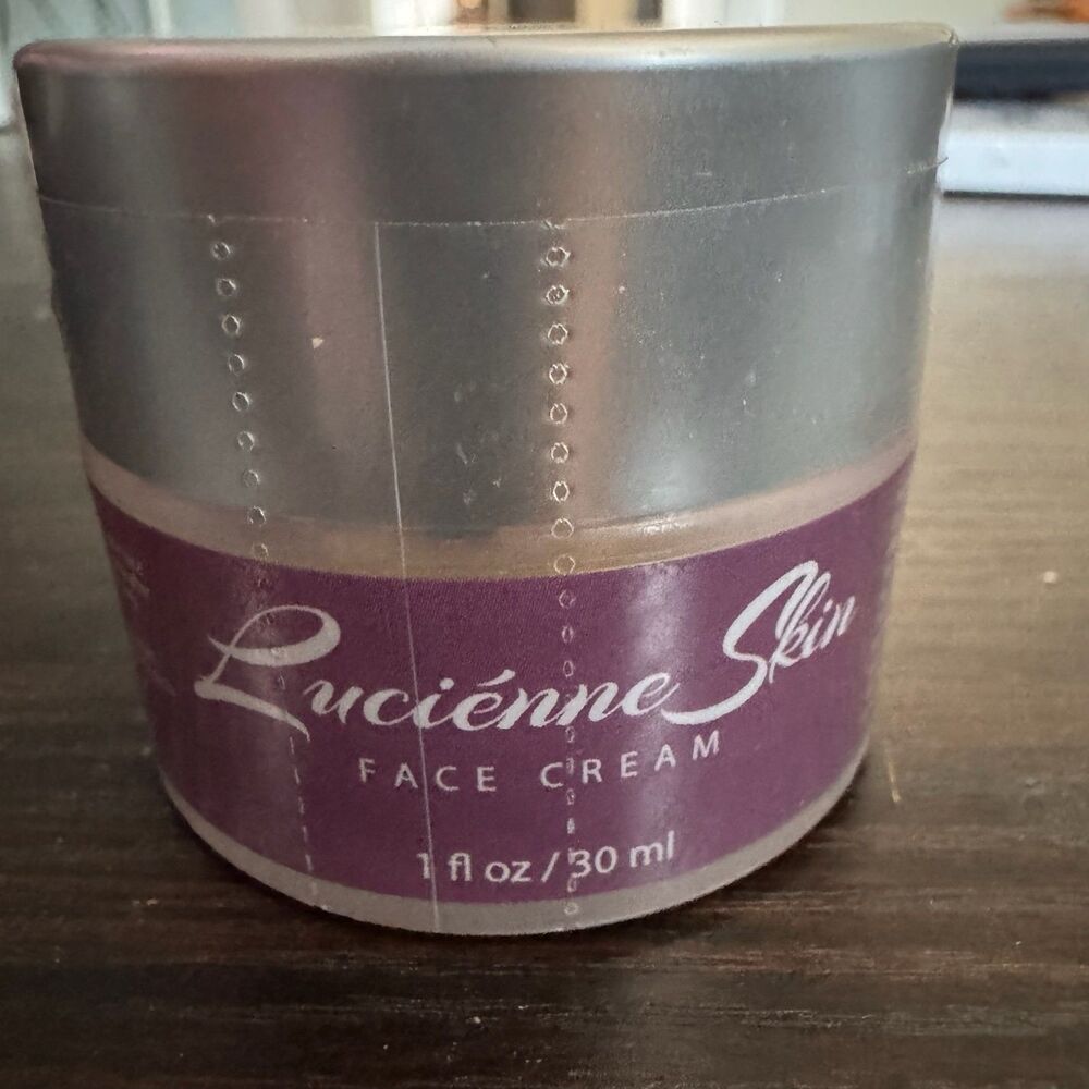 Lucienne Skin Face Cream New Sealed 1 Fl oz 30ml